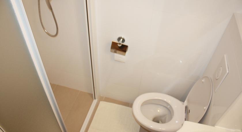 La Perla Luxury Apartments Split Room photo