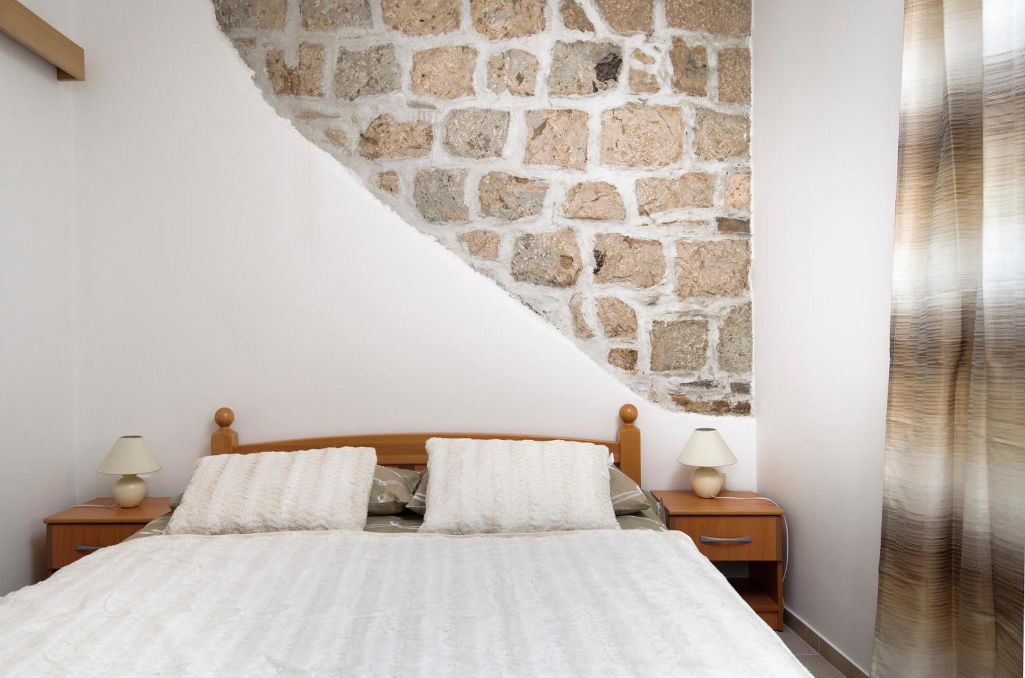 La Perla Luxury Apartments Split Room photo