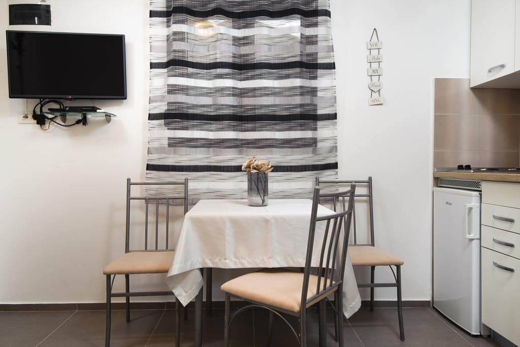 La Perla Luxury Apartments Split Room photo