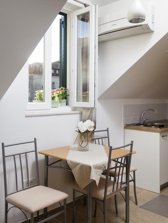 La Perla Luxury Apartments Split Room photo